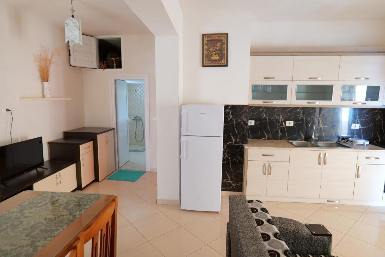 Vila Fredi Ksamil Exterior foto