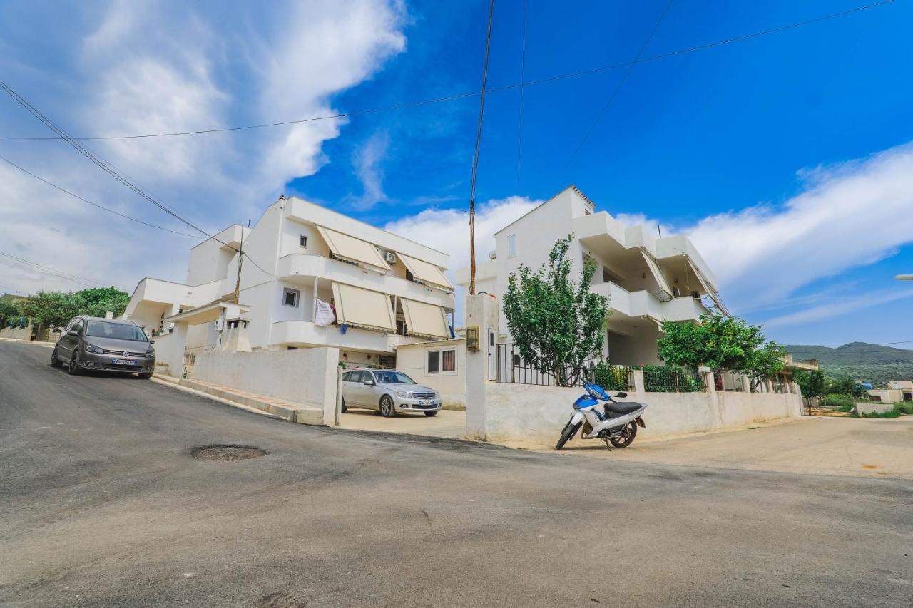 Vila Fredi Ksamil Exterior foto