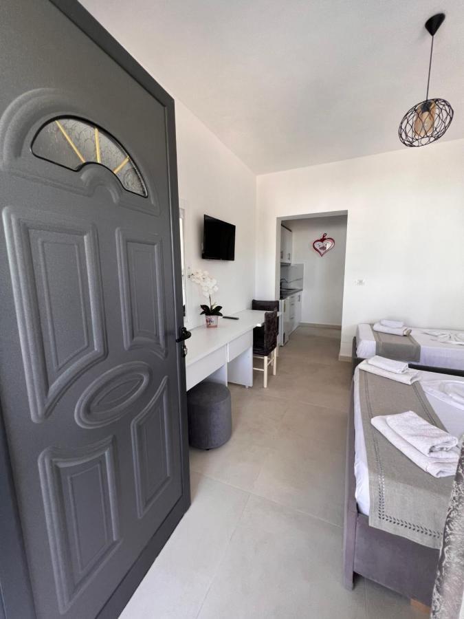 Vila Fredi Ksamil Exterior foto